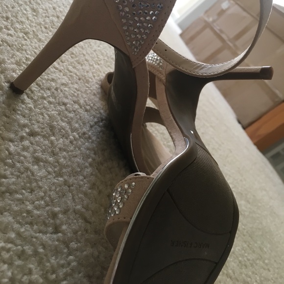 Marc Fisher ankle strap high heels, size 7.5 - Picture 8 of 10